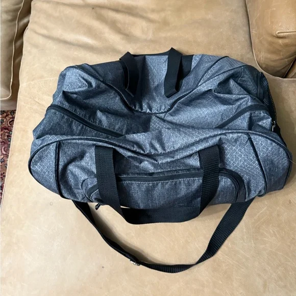 Thirty-One All Packed Duffle In Charcoal - Picture 3 of 10